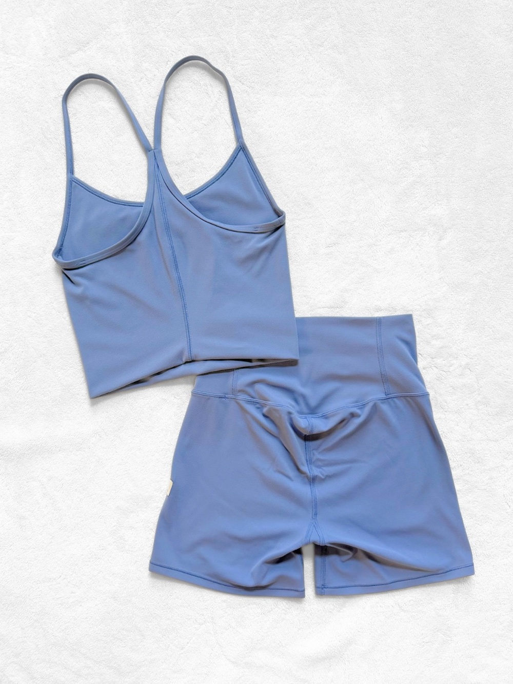 Vuori All The Feels Tank + Biker Shorts Set – Blue Quartz – XXS/XS - Picture 2 of 10